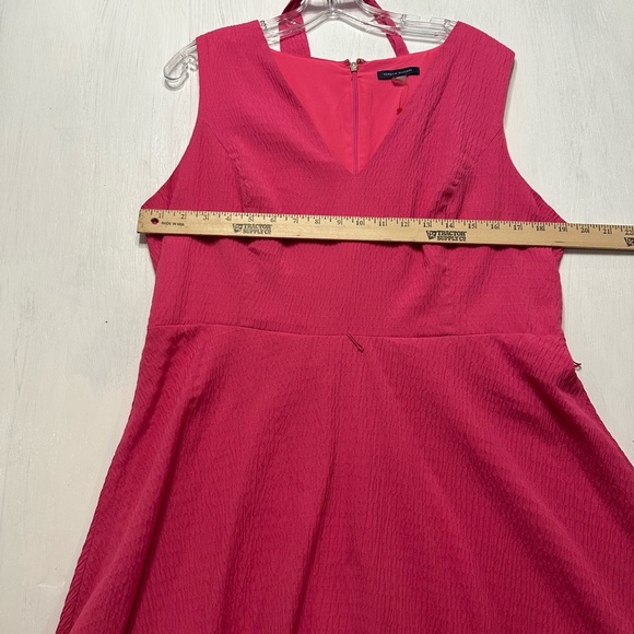 Tommy Hilfiger Pink Textured Sleeveless Belted Dress Size 14 Ruffle Hem - Picture 3 of 10